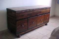 comodas-mesillas-arcon-barriuso-5
